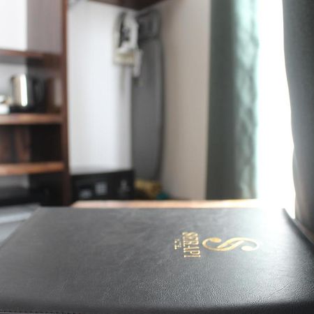 Serapi Hotel Kuching Ngoại thất bức ảnh