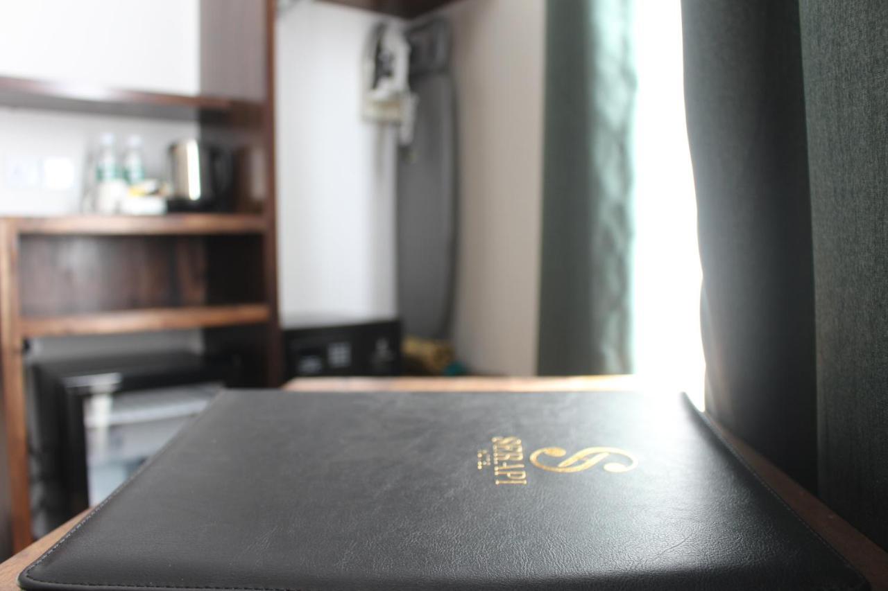 Serapi Hotel Kuching Ngoại thất bức ảnh