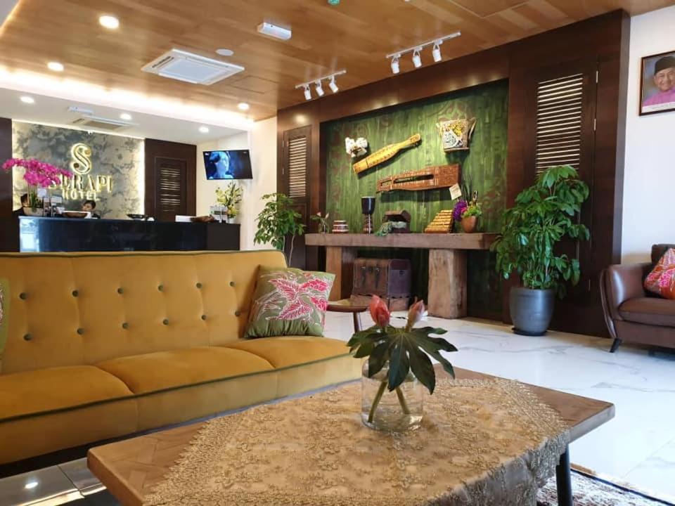 Serapi Hotel Kuching Ngoại thất bức ảnh