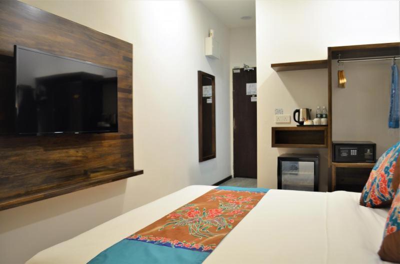 Serapi Hotel Kuching Ngoại thất bức ảnh